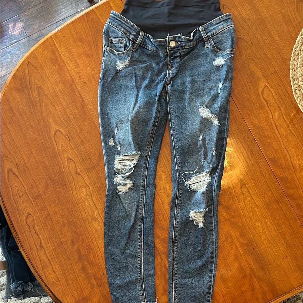 Old Navy Maternity Distressed Skinny Jeans